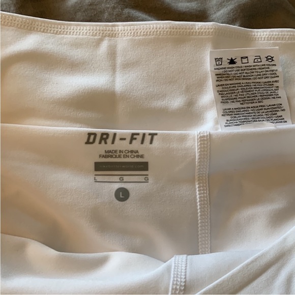 Nike white tennis skirt Dri fit, size Large. - Picture 7 of 10